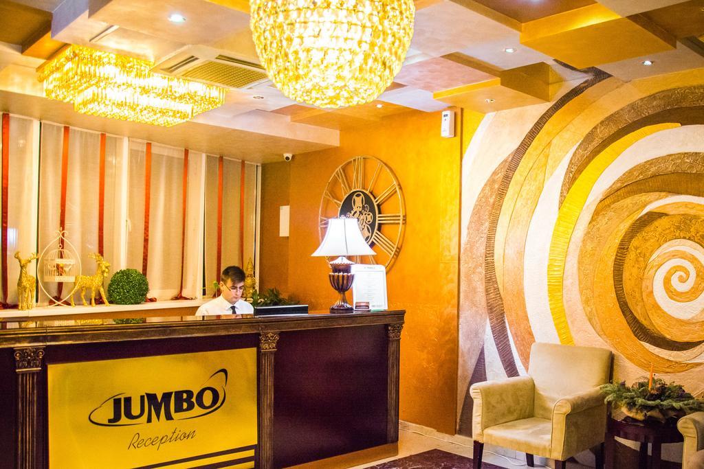 Jumbo Hotel Chişinau Exteriör bild